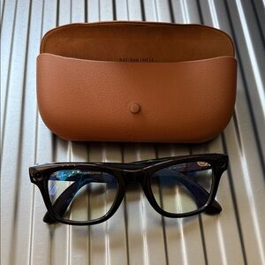 [NEW] Ray-Ban Men’s Black Frames with Brown Leather Case